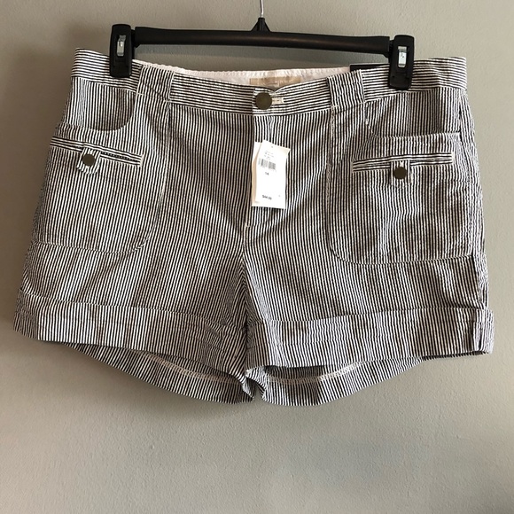 Banana Republic Pants - NWT Banana Republic Martin Fit Shorts